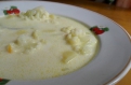 Белый сырный суп.