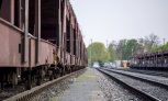 В Тындинском округе железнодорожник упал под движущийся поезд