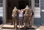 В аэропорту Благовещенска задержали подозреваемого в госизмене (видео)