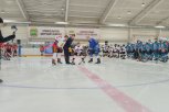 Первый ежегодный турнир по хоккею с шайбой в память о Герое России провели в Благовещенске