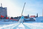На льду Амура у Хэйхэ открылся Китайско-российский развлекательный парк снега и льда