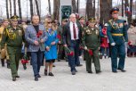 В Моховой Пади почтили память воинов-танкистов у памятника танку ИС-3