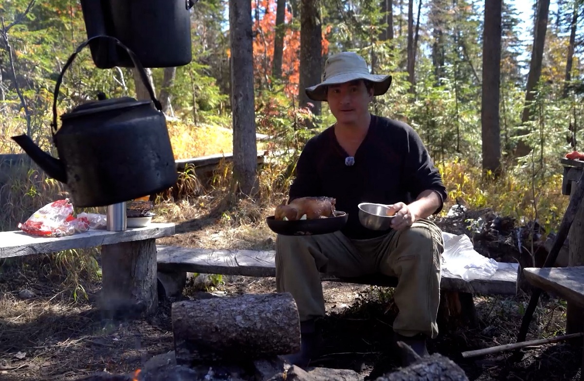 Скриншот из конкурсного видео Ильи Тяна