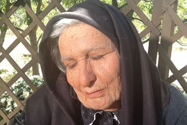 Перед съемками в роли Ванги актрису гримировали пять часов.