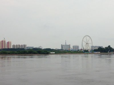 Таким берег Китая увидел московский журналист.