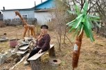Шимановская пенсионерка превратила огород в тропический остров