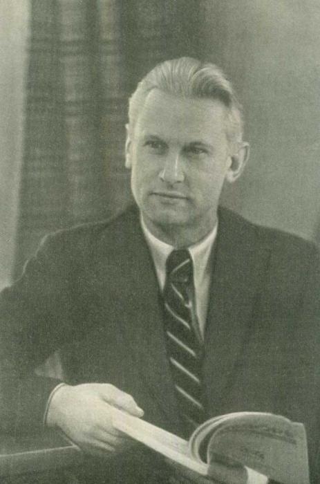 Александр Фадеев