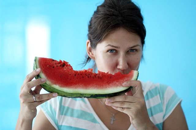 Аня Че (Аникина), КНР