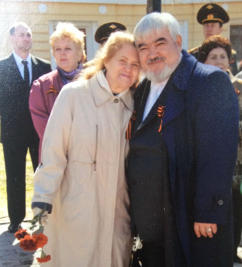 Александр и Людмила Дворниковы.