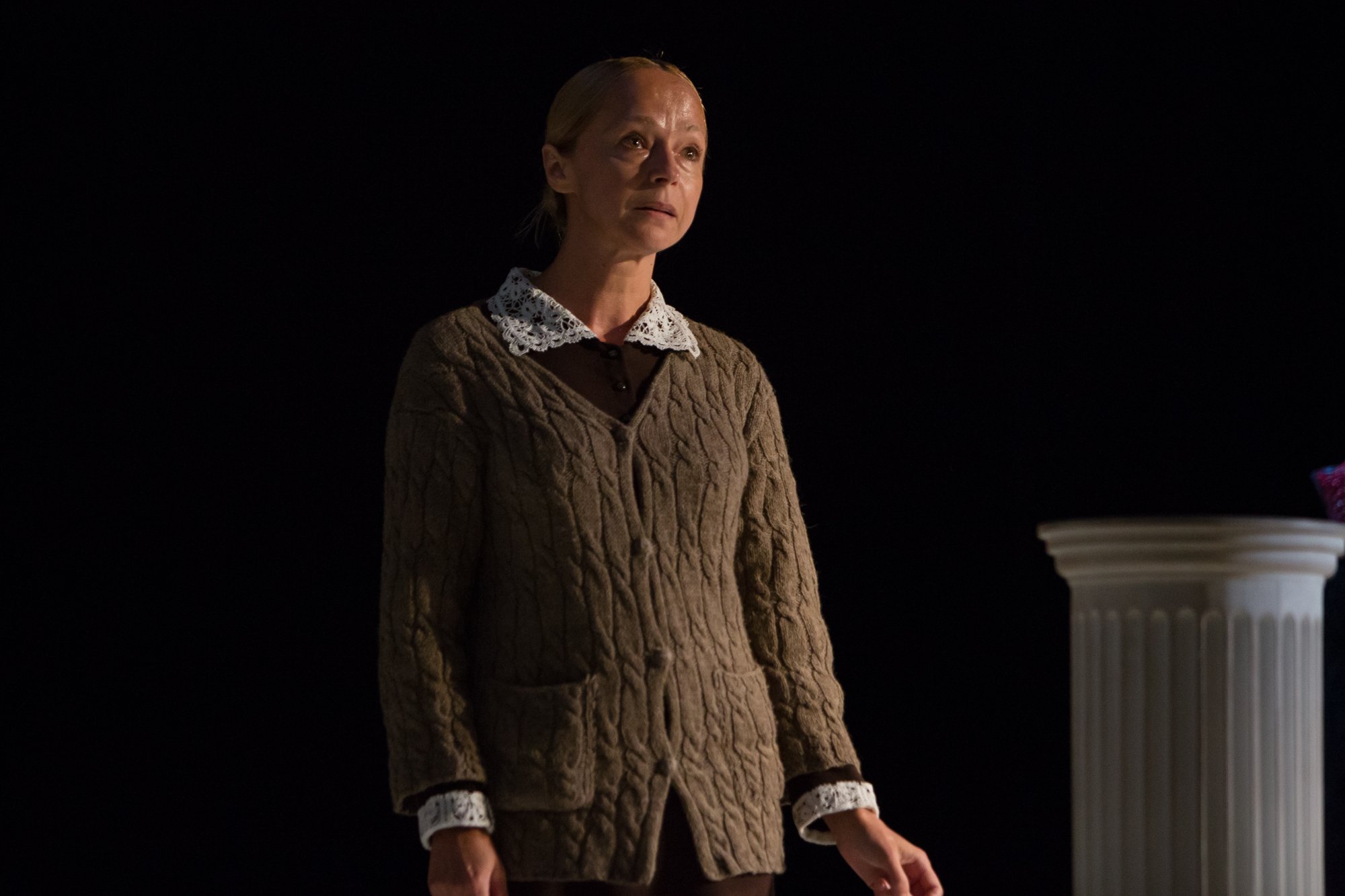 Эпизод из спектакля «Зачарованные смертью» на «Амурской осени». Фото: Игорь Агеенко