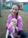 Галина Пчелинова: «На фото 12-летняя Настя Пчелинова и очаровательный козленок»