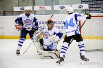 Юные хоккеисты из Приамурья вышли в финал всероссийской «Золотой шайбы». Фоторепортаж