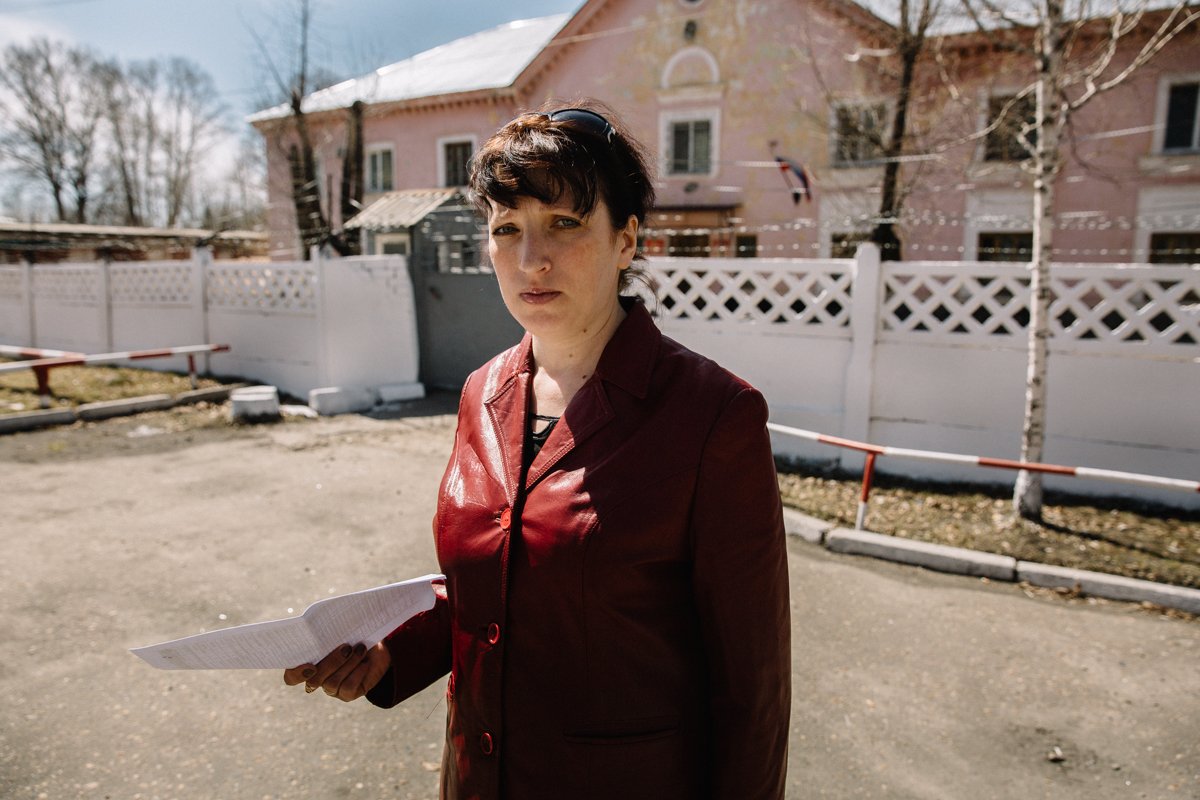 Мама погибшего солдата Ольга Мурашко намерена узнать правду о гибели сына. Фото: С. Лазовского