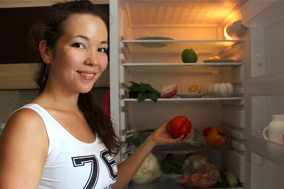 В холодильнике - только полезные продукты. Фото: Марина Москалюк
