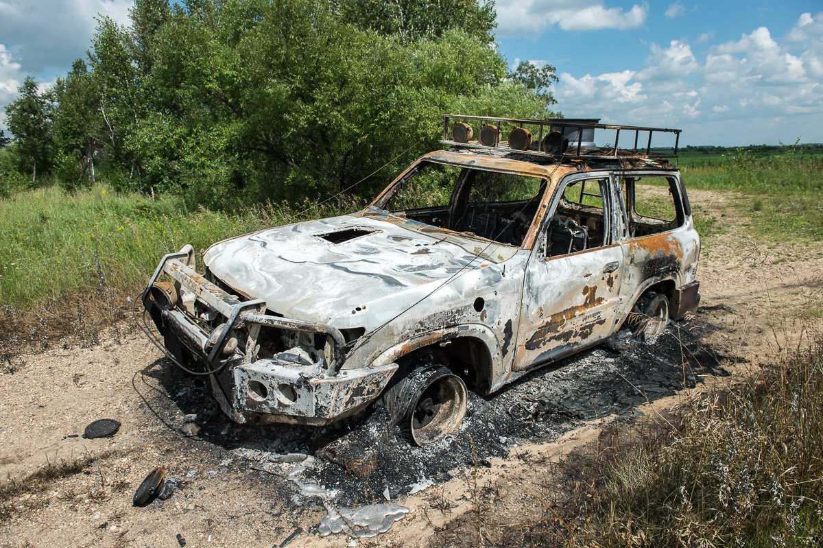 Угнанный джип подожгли в роще в 17 километрах от райцентра.