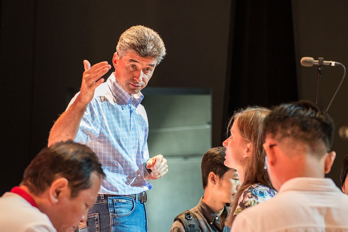 Геннадий Саченюк — худрук хора с ноября 2012 года. Фото: А. Ильинский