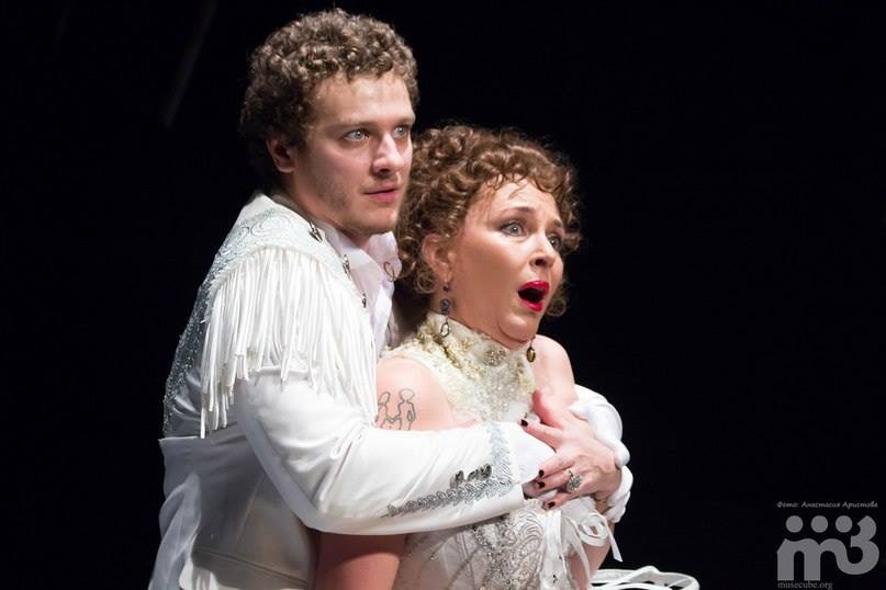 Спектакль «Заговор по-английски»