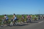 В Приамурье полицейские совершили «книжный» велопробег