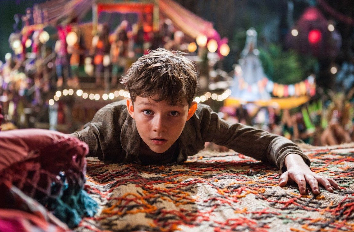 Кадр из к/ф «Пэн: Путешествие в Нетландию»