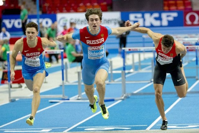 Россию временно отстранили от соревнований по легкой атлетике  Российских спортсменов временно отстранили от соревнований по легкой атл