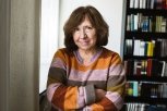 Светлана Алексиевич снимает с нас броню: амурская интеллигенция о вручении Нобелевской премии