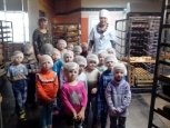 Зейским детсадовцам устроили экскурсию в пекарню