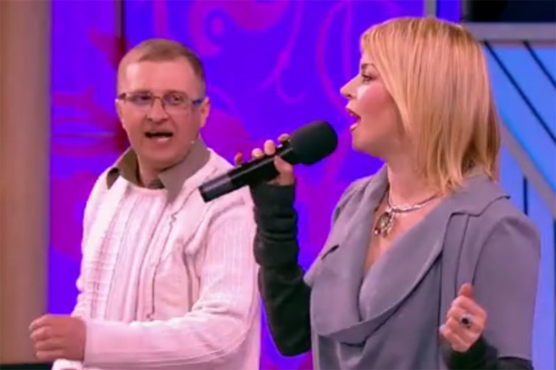 Кадр из передачи «Мужское/Женское» с участием Евгения Линника