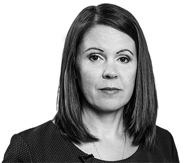 Недосмотрели / О том, что я провалилась под лед в 11 лет, моя мама узнала, когда мне было уже 23 года. Рассказывать об этом случае я вообще не собиралась, но однажды за семейным ужином, вспоминая детство, сболтнула лишнего. Маме потребовалось успокоительное — представляю, что было бы, если об этой истории я поведала ей раньше.