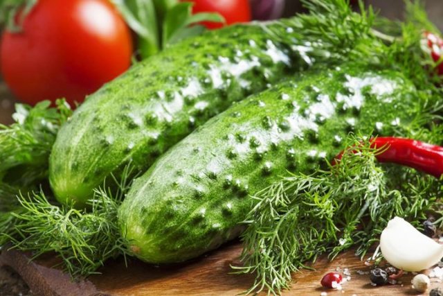 10 рецептов салатов оливье