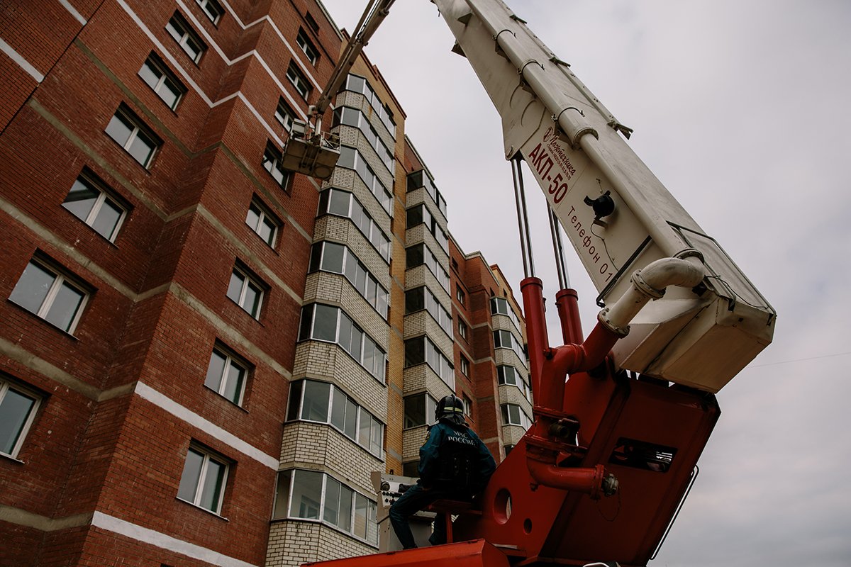 Чтобы достроить дома «России», дольщикам пришлось вносить дополнительные средства.