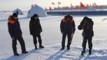 Благовещенские спасатели еще раз проверили лед на Амуре перед хоккейным матчем