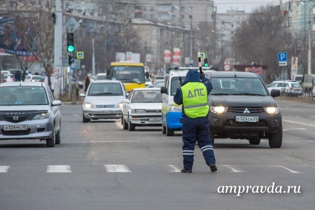 Кузбасс вошел в «десятку» регионов с самыми деятельными сотрудниками ГИБДД Кузбасс вошел в «десятку» регионов с самыми деятельными сотрудниками ГИБДД