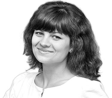 Фекалии общества / С приходом каждой весны мне хочется начать раздавать людям экскременты. Одним класть в стильные сумочки, другим — в карманы спортивных курток, а некоторым — прямо на головы. И приговаривать: «Забирайте, не стесняйтесь, это же ваше!» Речь о владельцах собак, которые со своими четвероногими питомцами загаживают наш город.