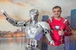 Житель Благовещенска делает костюм Железного человека (фото, видео)