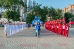 С Днем Государственного флага РФ! Поздравление губернатора и спикера Заксобрания Приамурья
