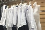 Школьную форму непонятного производства изъяли с китайских прилавков в Благовещенске