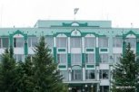 Белогорцы выбирают депутатов и ставят прививки