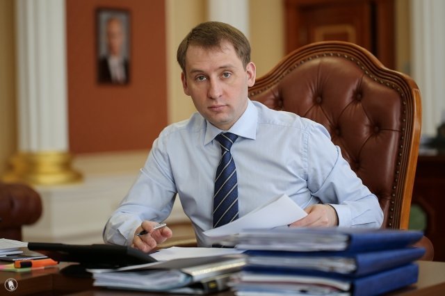 Медведев поручил выяснить причины недоведения средств до аэропортов Дальнего Востока Медведев поручил выяснить причины недоведения средств до аэропортов Дальнего Востока