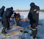 Водолазы вытащили из Буреи тела провалившихся под лед рыбаков