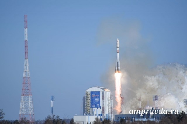 Русские спутники после запуска с Восточного вышли на орбиты Русские спутники после запуска с Восточного вышли на орбиты