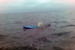 В Мазановском районе двое из трех рыбаков выплыли из-под перевернувшейся лодки