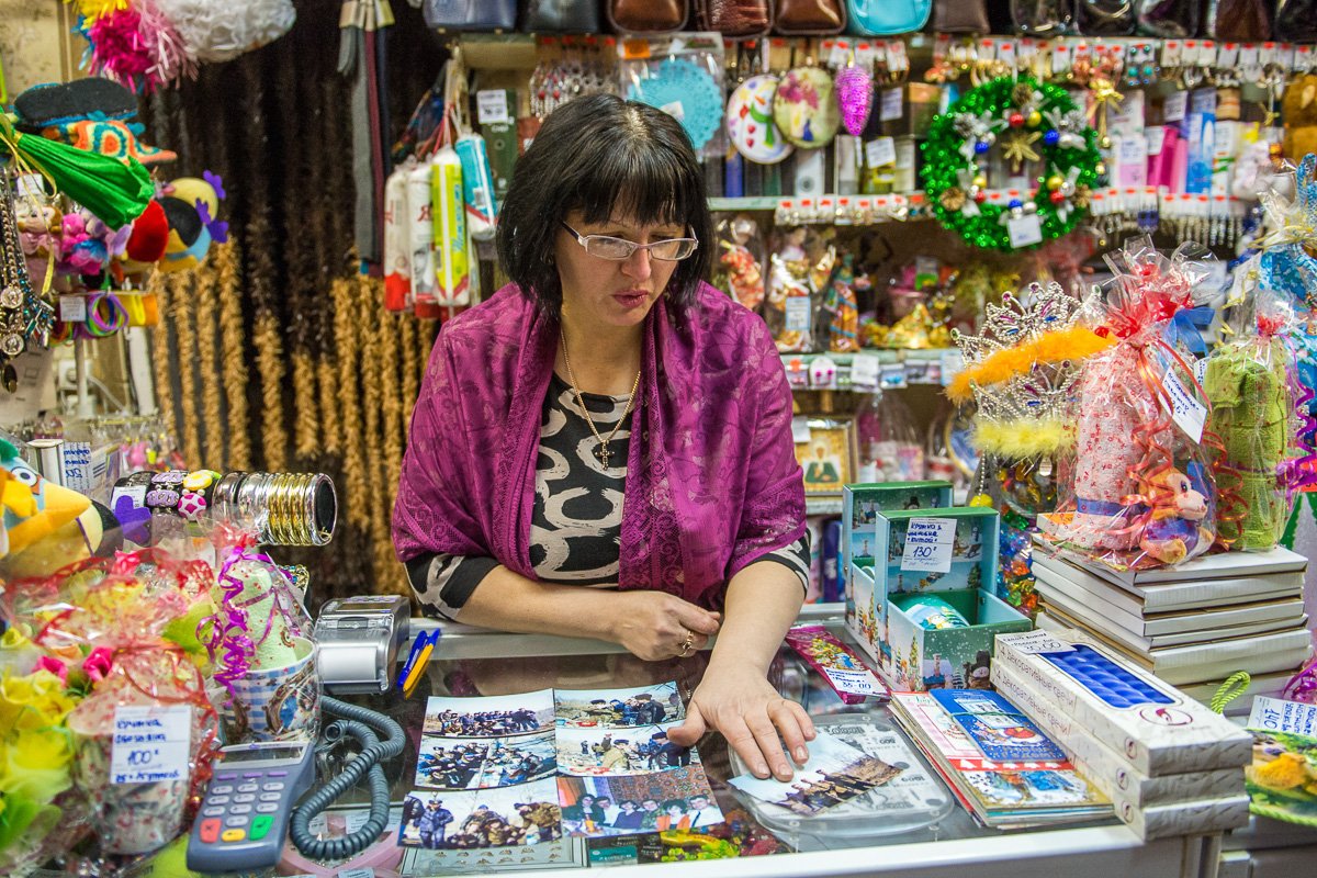 «В моем альбоме сохранилось несколько фотографий с выезда на природу — тогда ребята отмечали новые звания», — рассказывает Светлана Шумова. Фото: А. Ильинский