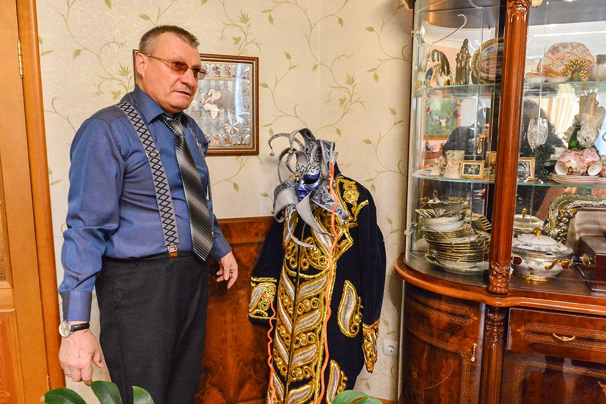 Любимое место экс-прокурора — бильярдная.