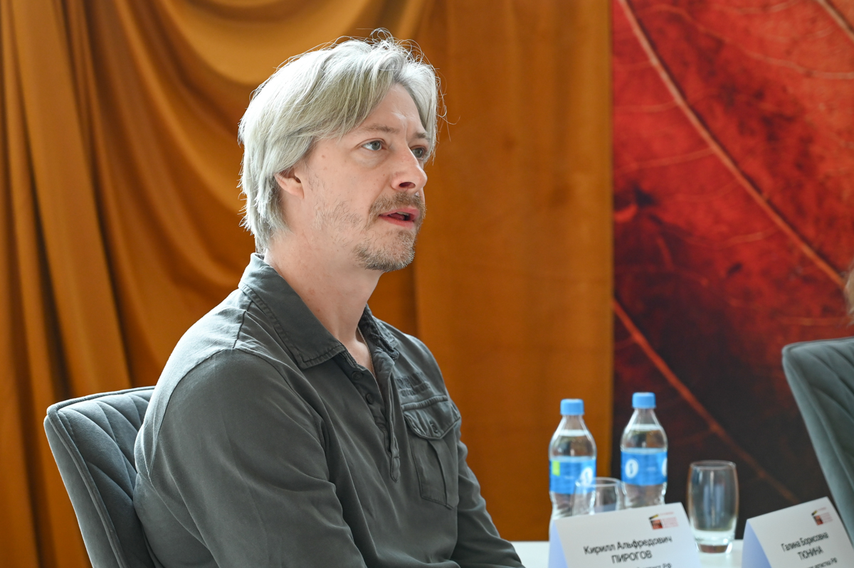 «Главное — сыграть живого человека», — уверен Кирилл Альфредович. Фото: Алексей Сухушин.