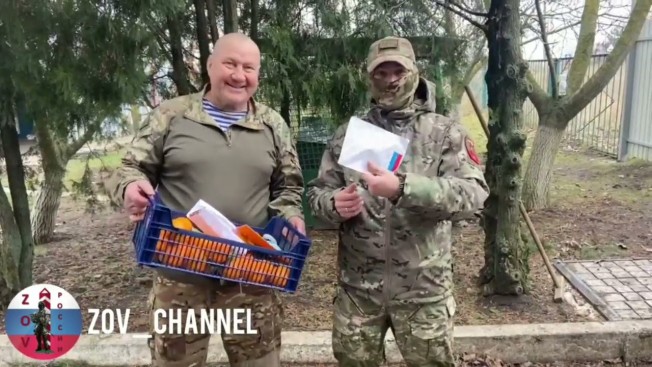 Бойцы СВО получили письма от амурских детдомовцев и записали ответное видео.@zov_channel