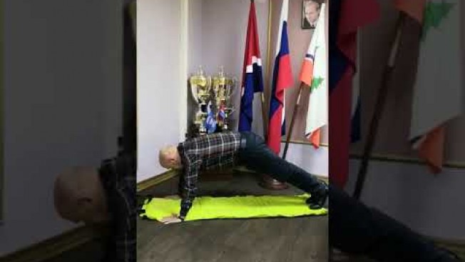 Глава Мазановского района отжался 20 раз в поддержку россиян на Олимпийских играх в Пекине