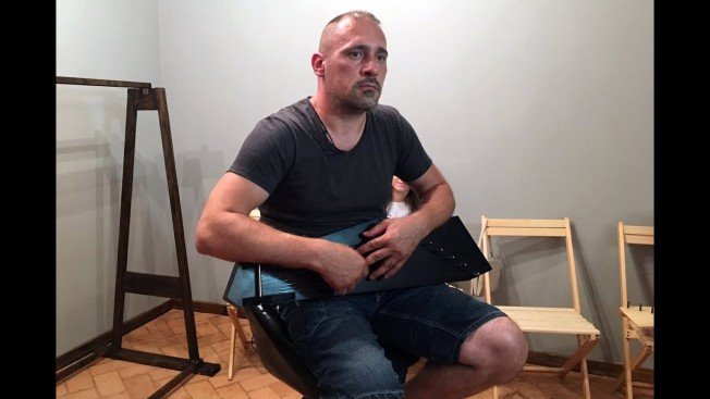 Александр Березин дает мастер-класс по игре на гуслях в Благовещенске