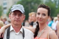 В объектив камеры попали фотокорреспондент АП Андрей Оглезнев и его старшая дочь-выпускница Ольга.