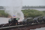 Свободненские военные отбили атаку условных диверсантов на понтонный мост