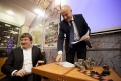 Директор фонда «Петропавловск» Глеб Кузнецов и ректор АмГУ Андрей Плутенко подписывают договор.